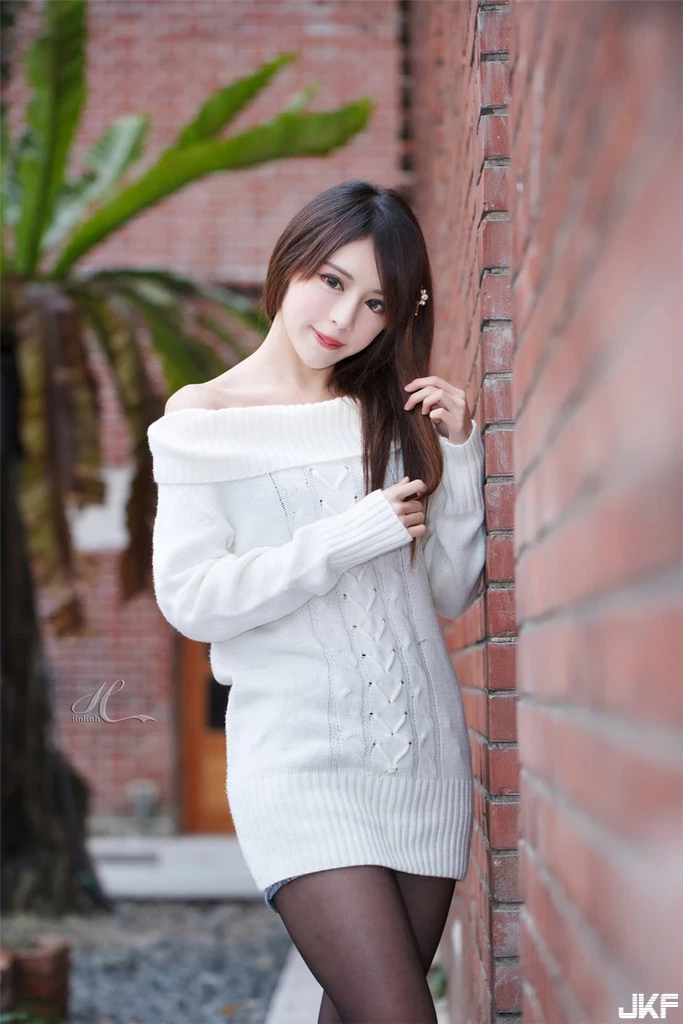 154527qp5etzf5832u012w.webp