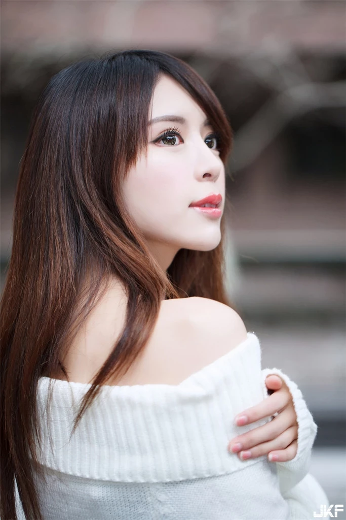 154541cx0lp6zph2x4ey2x.webp