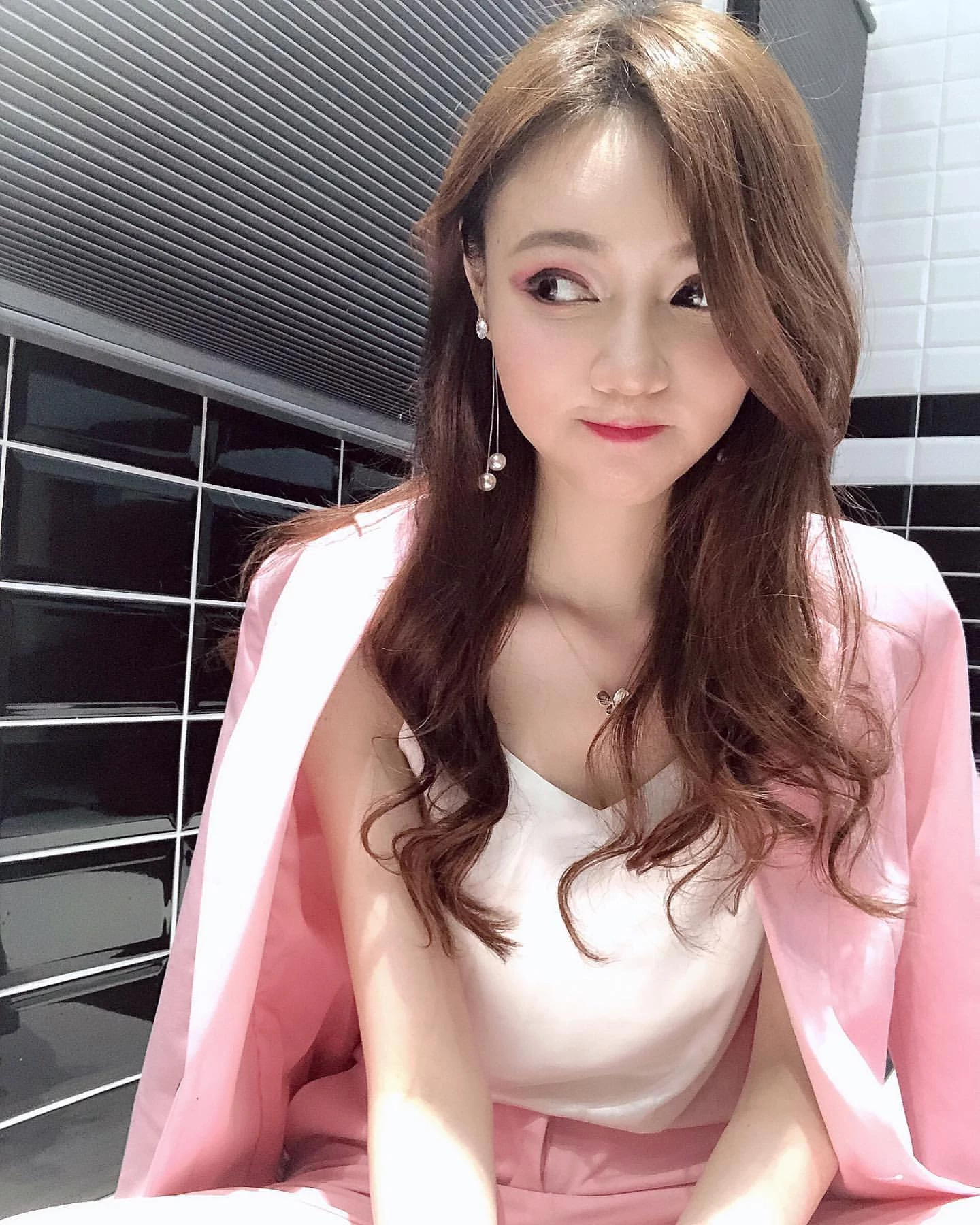 124345h0nxq5kafv8ny56e.webp