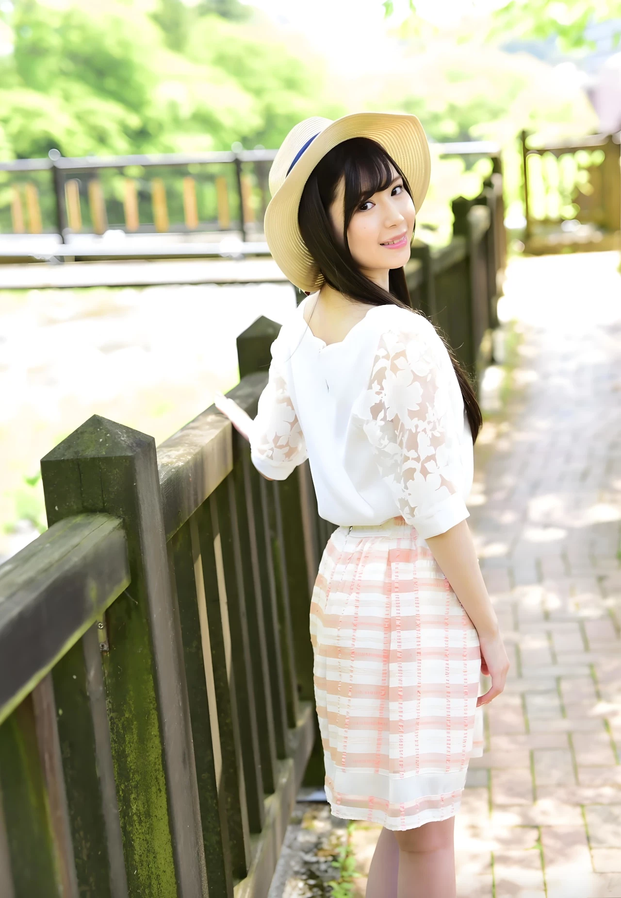 31246570.webp