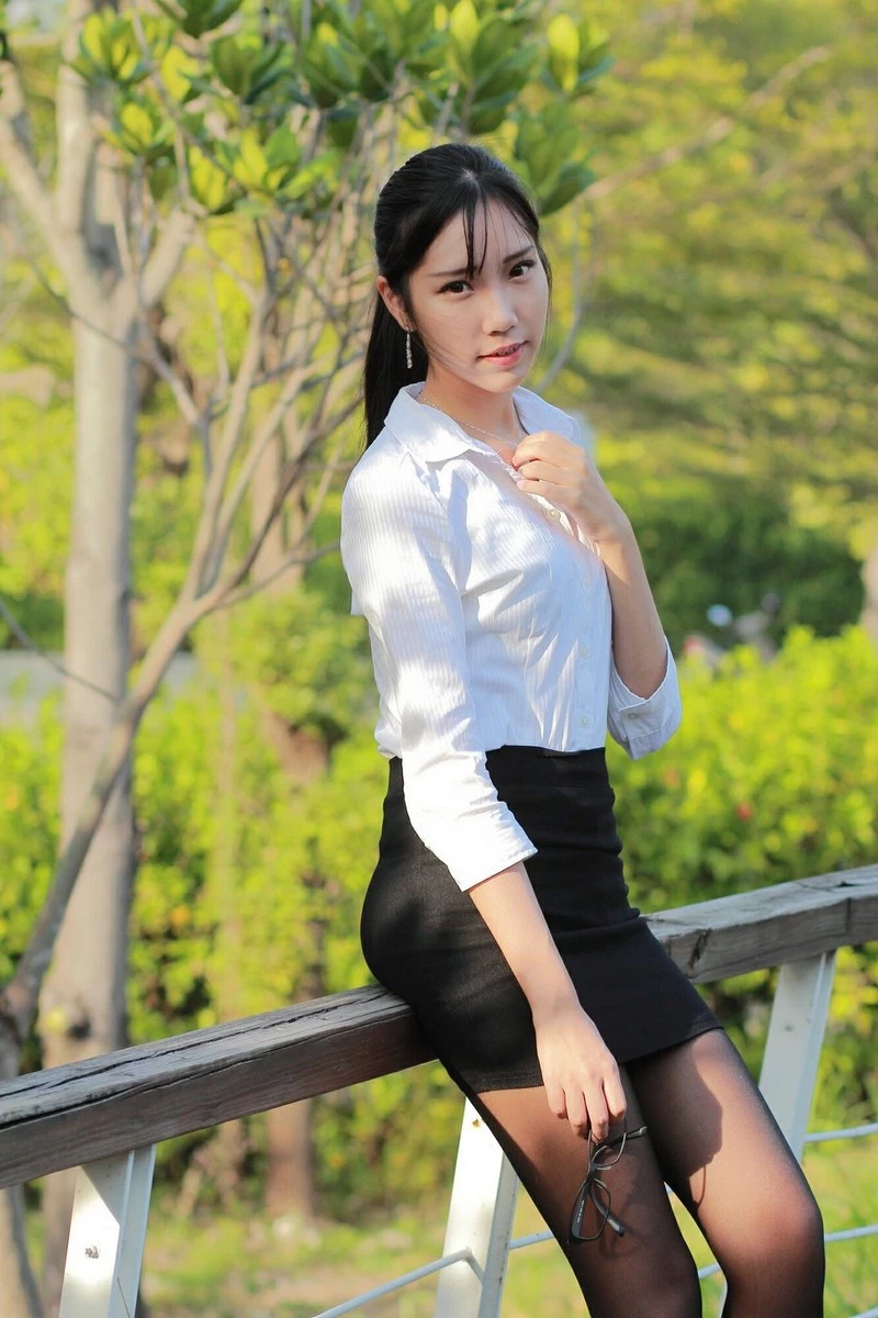 084528f9z8a98vd1dm1w87.webp