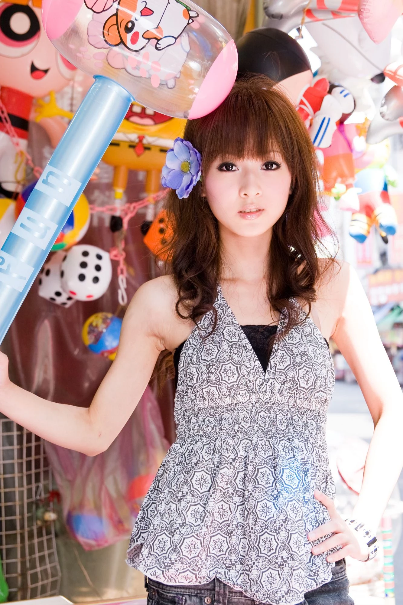 30703407.webp