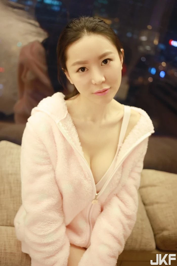 164402ha88yai4az64iioj.webp