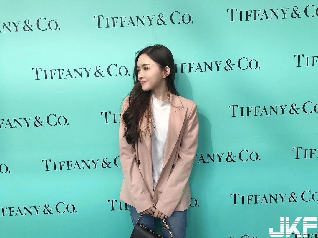 160848l180ob158ubldug5.webp