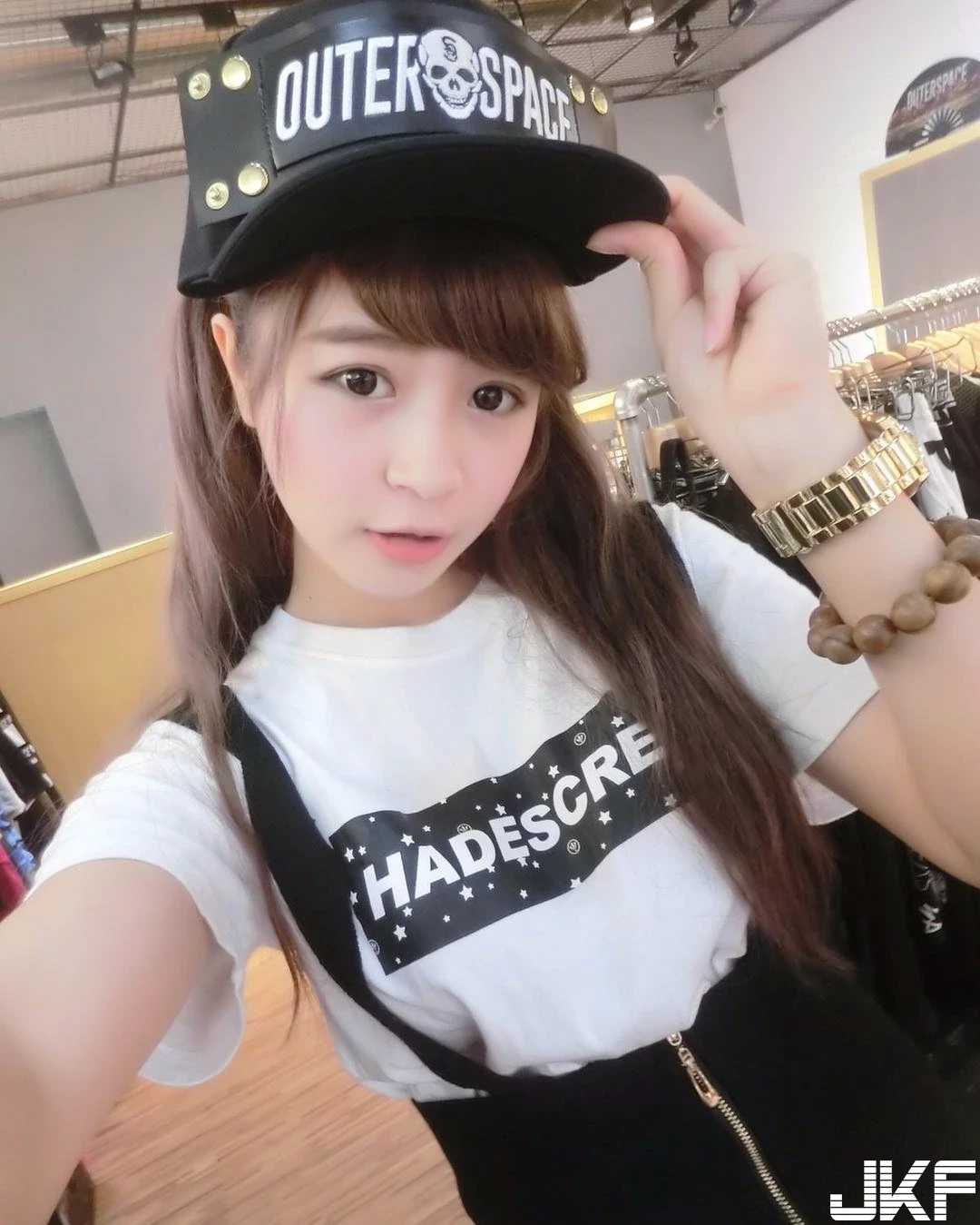 172520jigraazu1fyw9g70.webp