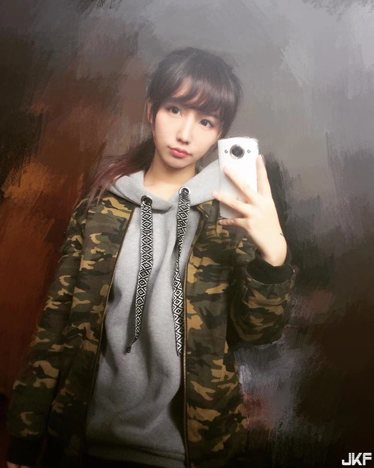 16890403.webp
