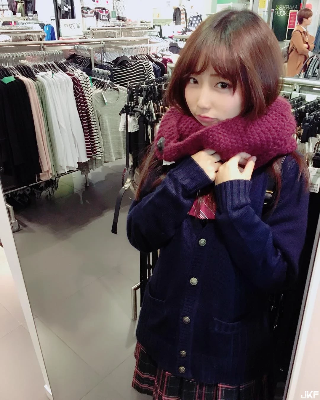 16890408.webp