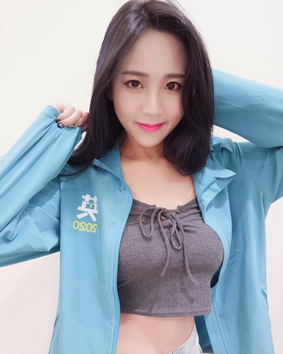 104522ahw22w12z191o1c1.webp