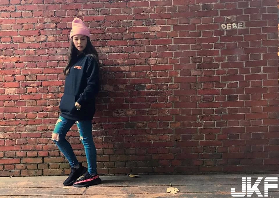 164318jymkm8ek84amvn08.webp