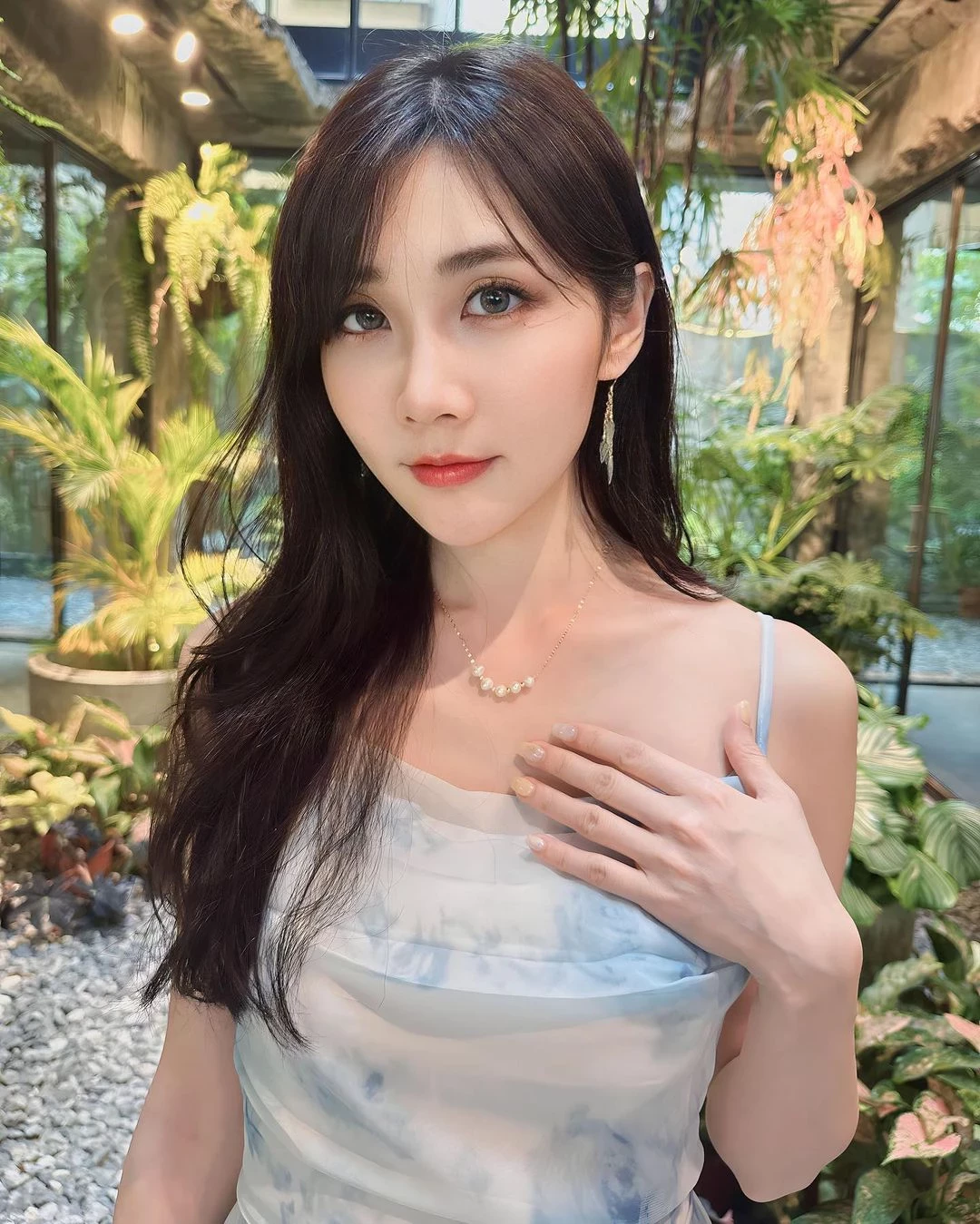 28501221.webp