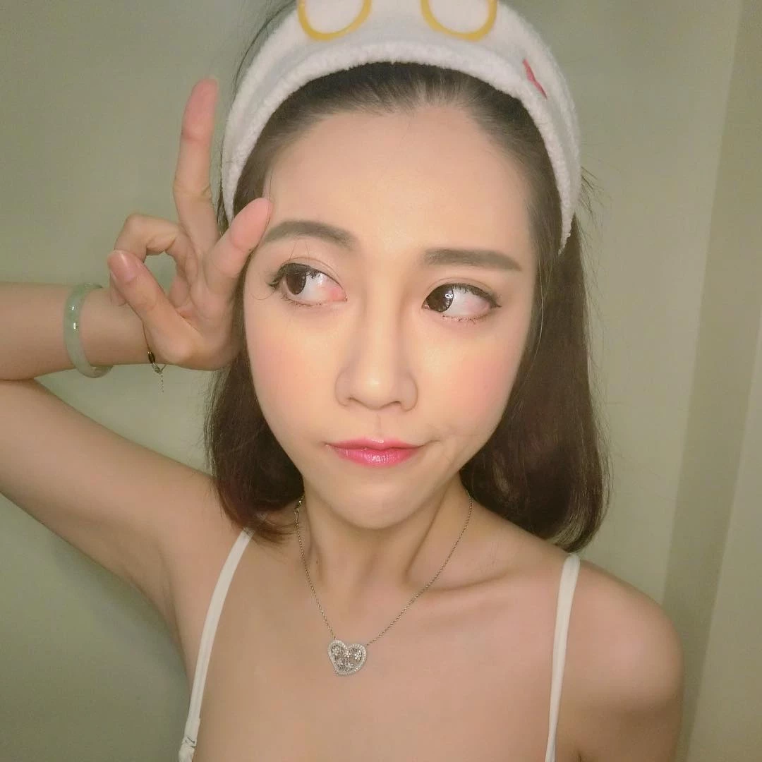 3904185.webp