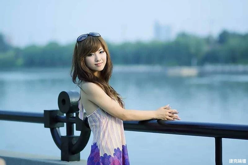 17702038.webp