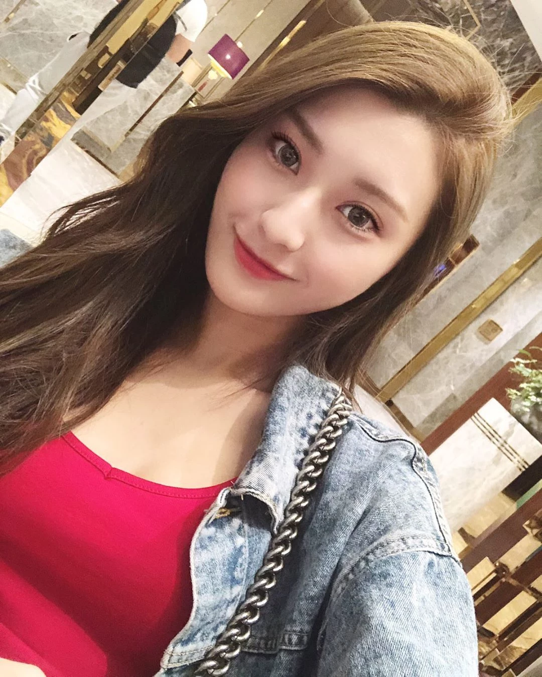 1746861.webp